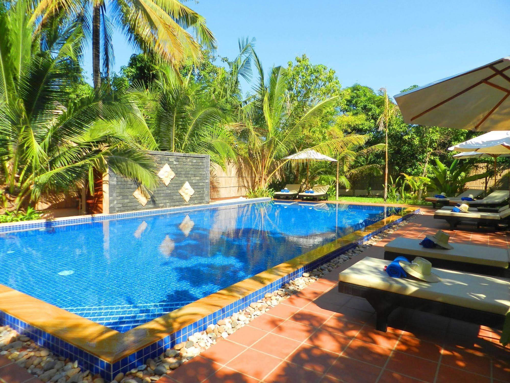 Villa Nissa Siem Reap Exterior photo