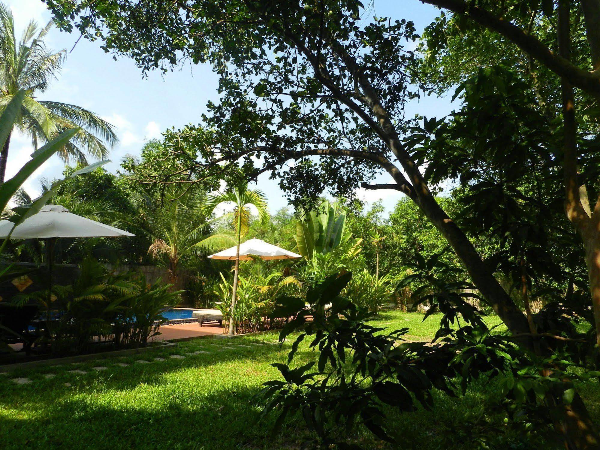 Villa Nissa Siem Reap Exterior photo