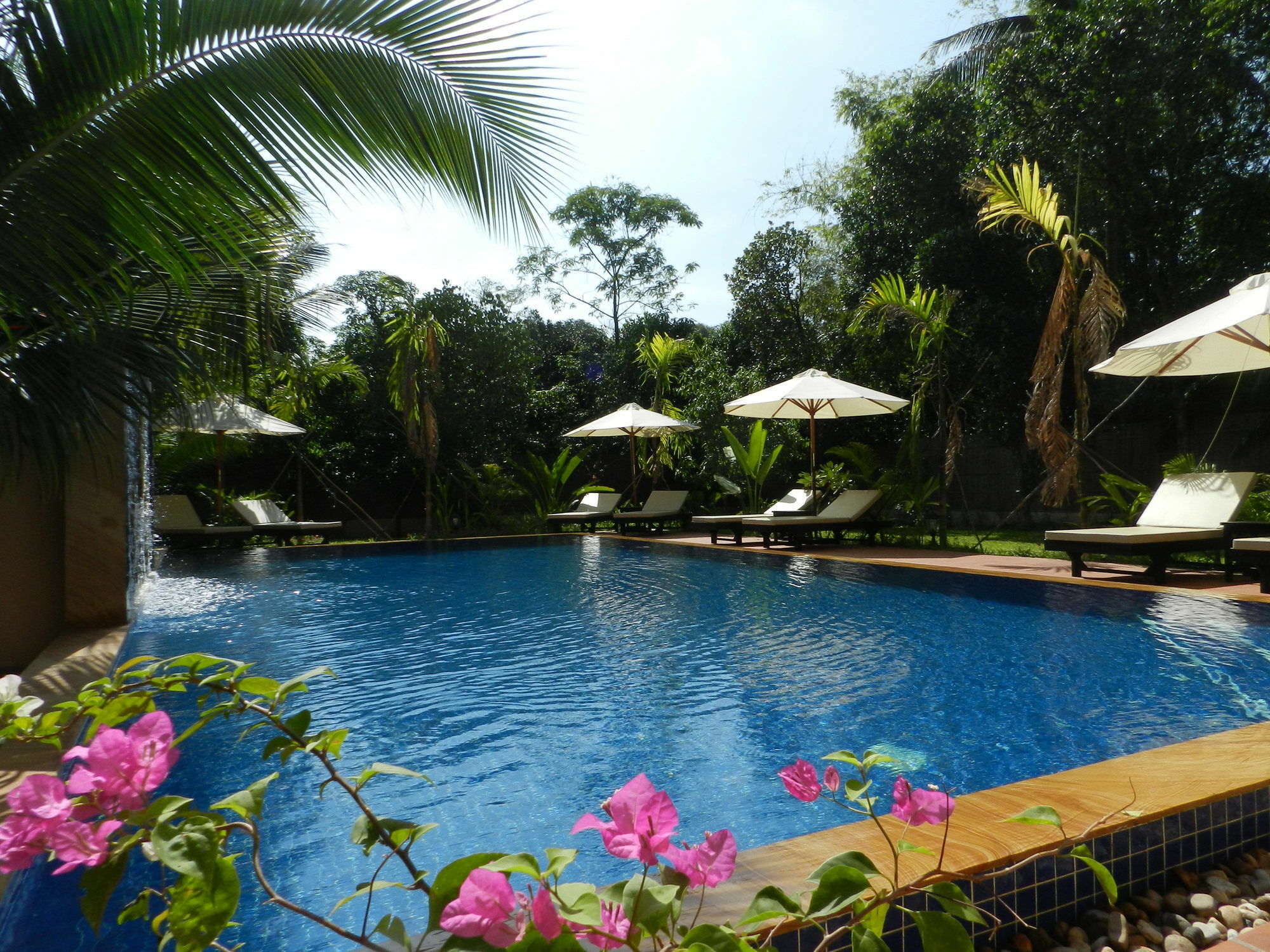 Villa Nissa Siem Reap Exterior photo